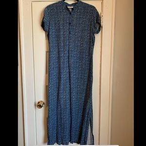 Blue and white Liz Claiborne print high neck short sleeve double slit dress